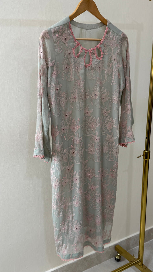 Size medium