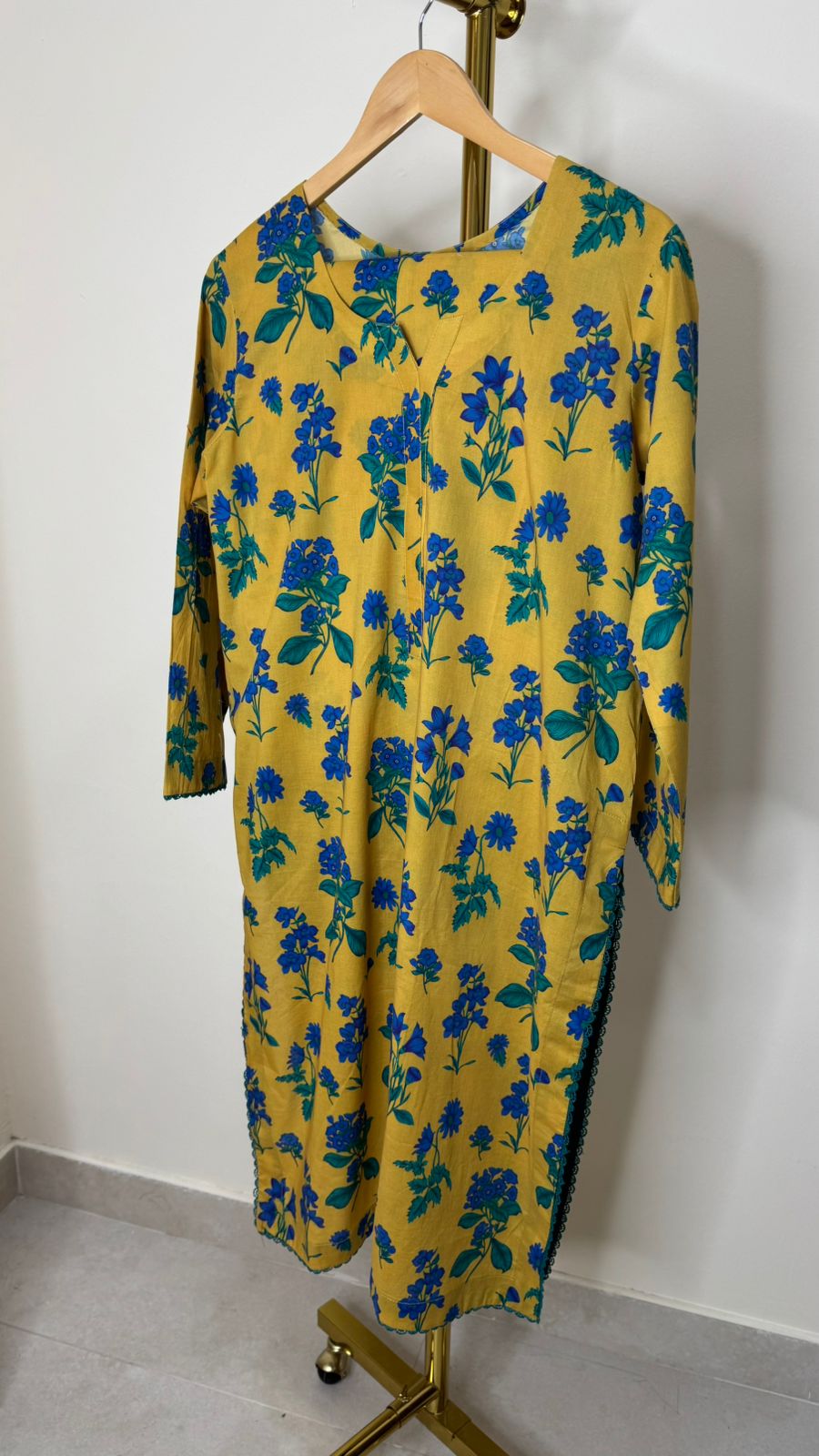 Yellow & Blue Casual Wear Suit