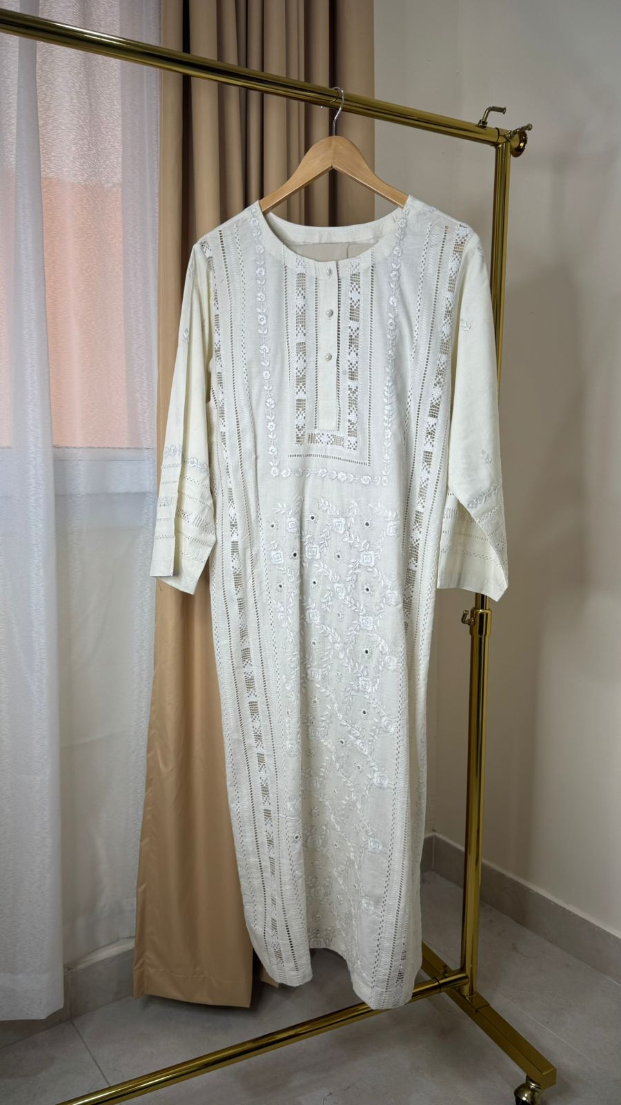 White Embroidery Suit